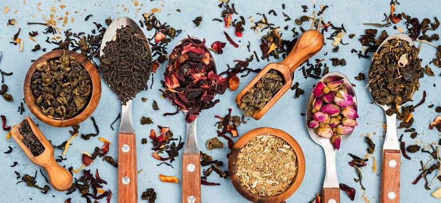 Healthy Herbal Tea Recipes to Warm Your Winter